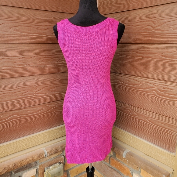Fuchsia Pink Women's Size Small Sweater Dress Sleeveless Size Small NWOT - Picture 14 of 14